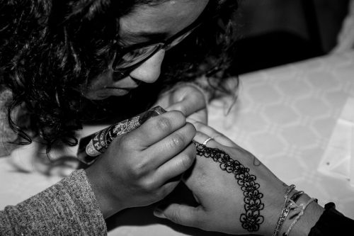 Henna Tattoos: How Long They Last, Aftercare and the Black Henna Warning